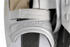 Bauer Vapor Hyperlite2 Senior Goalie Blocker -Hockey Equipment Store 1061626 BTH23 GOAL STICKS ELITE SR MTOBLACK catalog front 2a83f12d d046 4037 b793 2ab4fef2b2e1